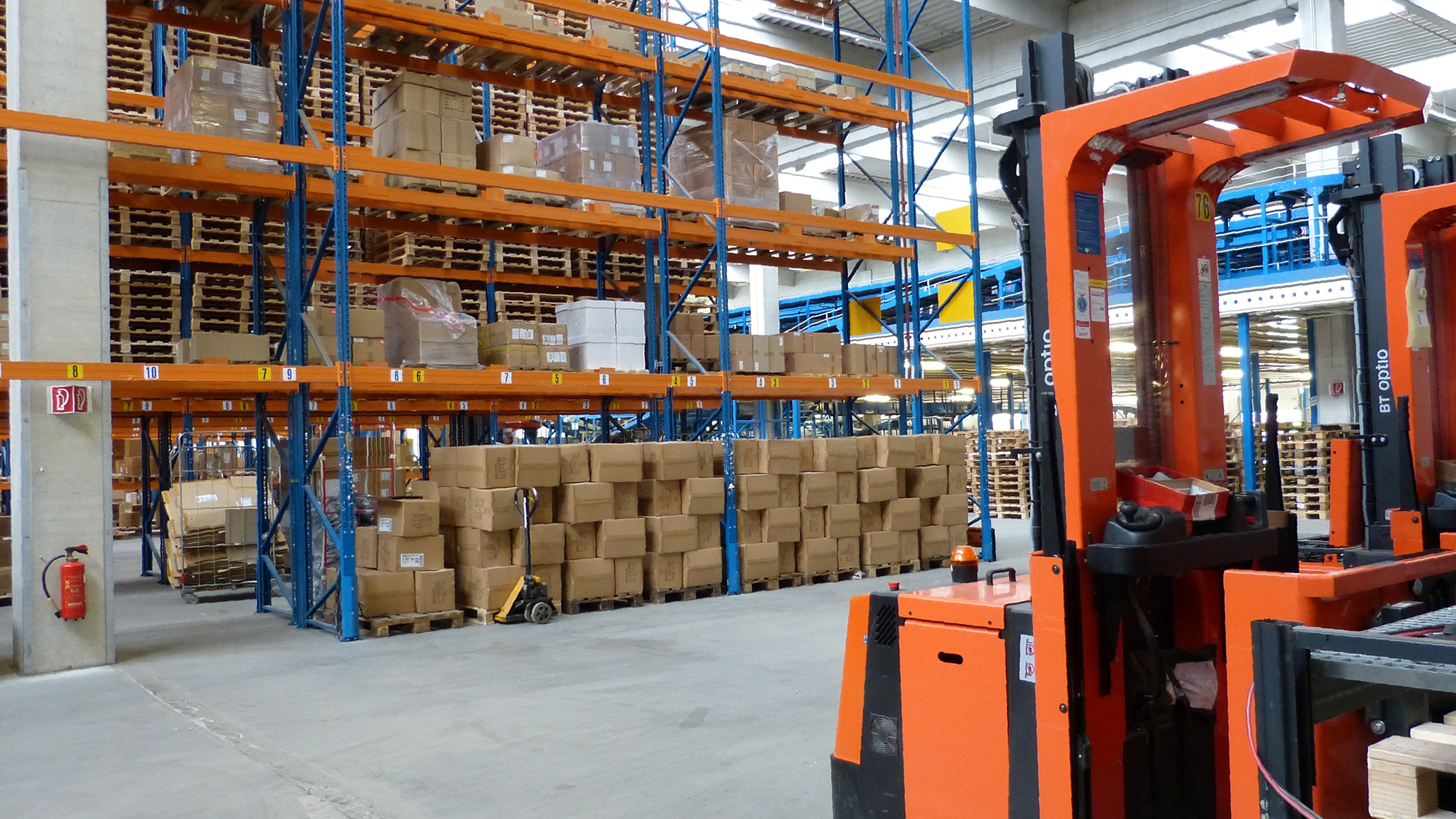 Integrated warehouse and inventory operations
